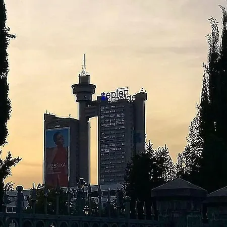 Parkwest Arena Lux Apartman