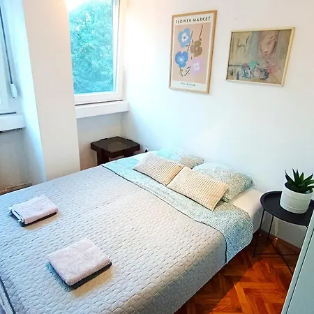 Parkwest Arena Lux Apartment