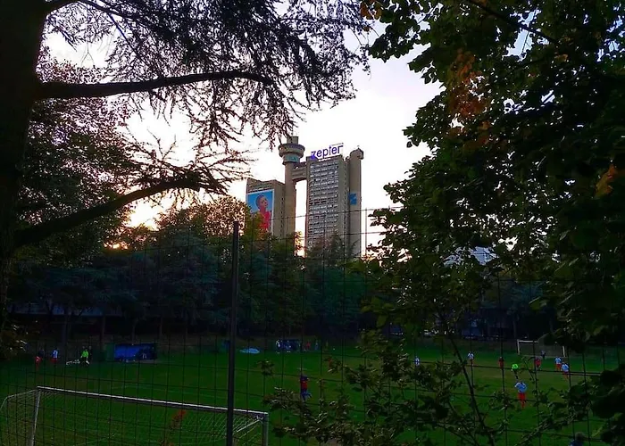 Parkwest Arena Lux Apartmán *